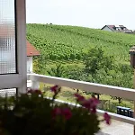 Lakewinds Apartment